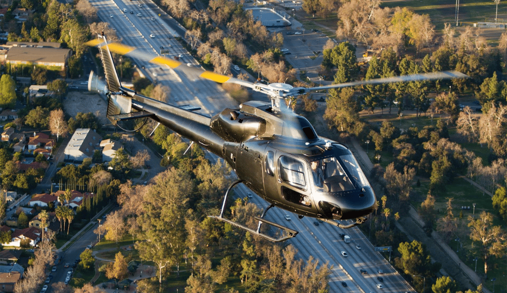 Airbus Helicopter AS355 in volo