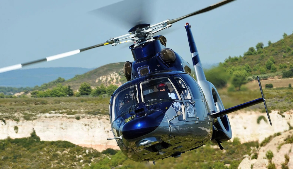 Elicottero Airbus AS365