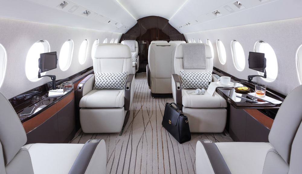 Dassault Falcon 2000 interno