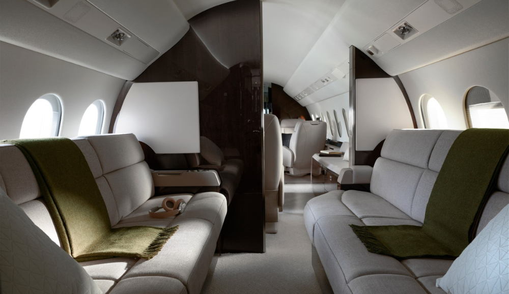 Dassault Falcon 9000 cabina 2