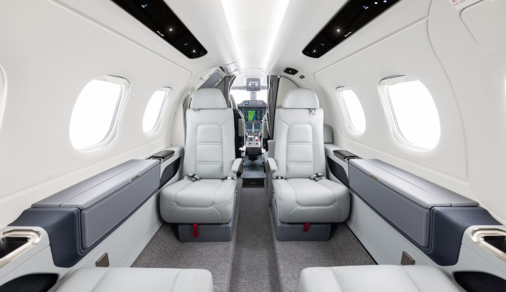 Interni del Phenom 100